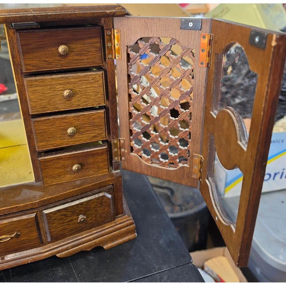 N/A vintage wooden